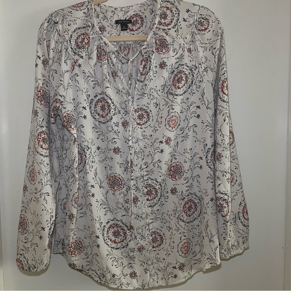 ANN TAYLOR Long Sleeve VNeck Boho Blouse Size M Creme, Gray, Burnt Orange Floral - Picture 4 of 10